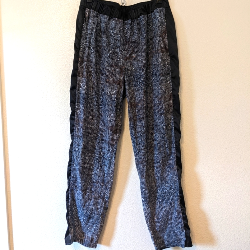 Lululemon pants